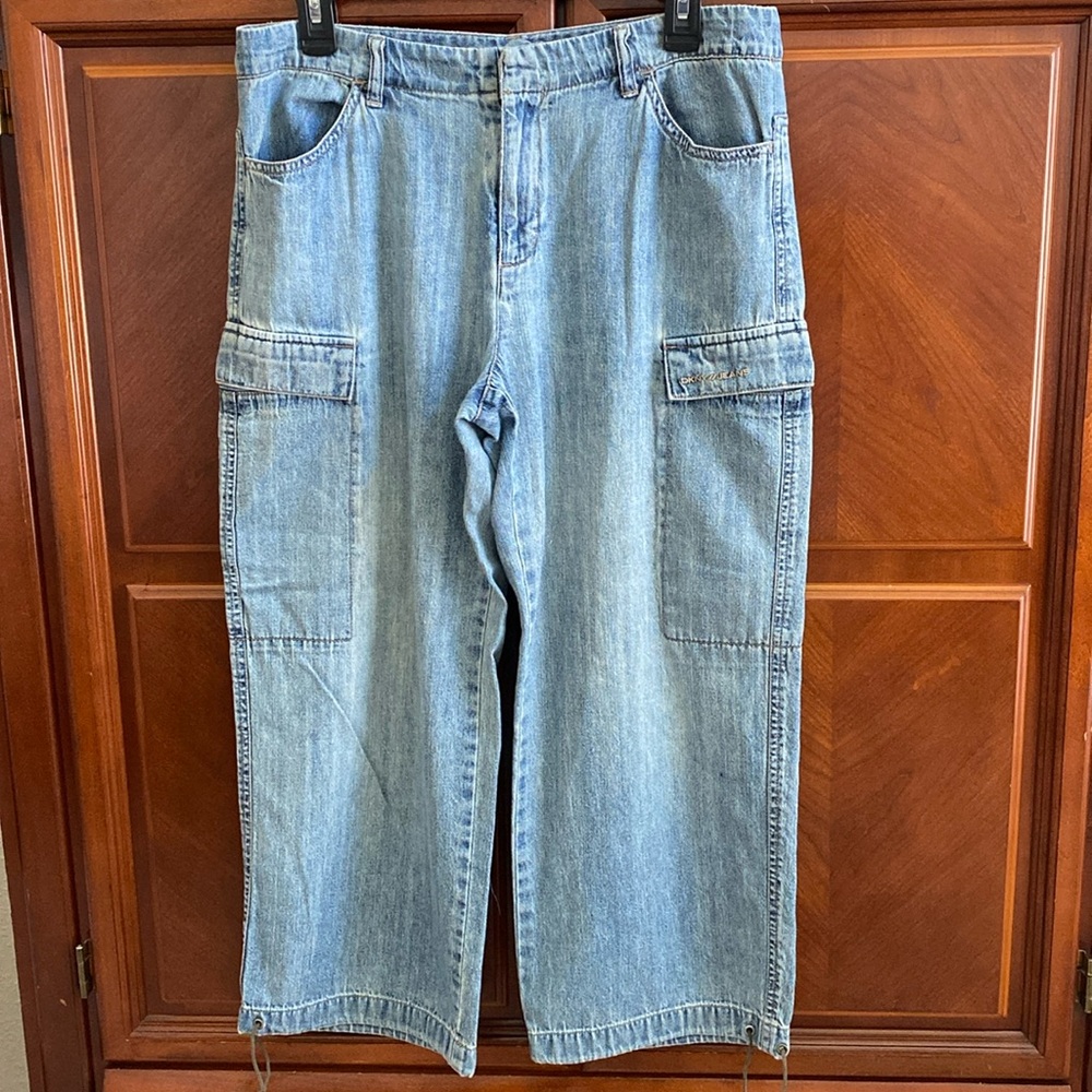 DKNY JEANS